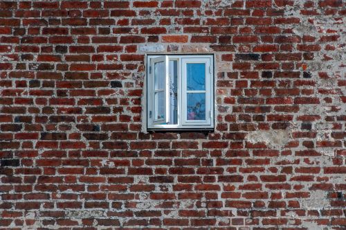 Funderingsproblemen bij een huis kopen: vraag door